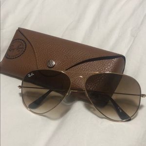Ray-ban aviator sunglasses